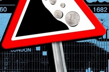 России объявили &laquo;холодную войну&raquo;: первой жертвой стал рубль