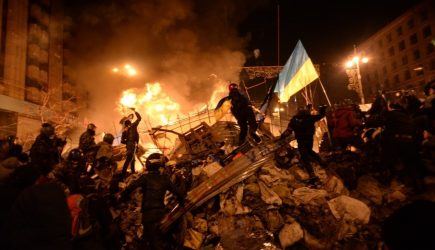 Киев готов ввести &laquo;военное положение&raquo;: у Порошенко заявили &ndash; Украину ожидают &laquo;пророссийские бунты&raquo;