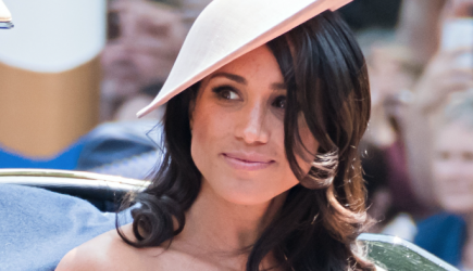 Раскрыта очень тесная связь принца Чарльза и Меган Маркл