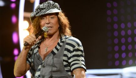 Поклонники в слезах: врачи не смогли поставить на ноги инфицированного Леонтьева