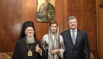 &laquo;Полыхнёт гораздо шире&raquo;: Украинская автокефалия спровоцирует новый виток бойни