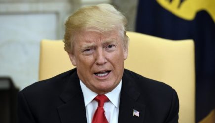 Трамп натравил на Россию ближайшего соратника