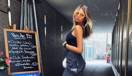 «Вылетела со скалы»: известная певица лишилась пальцев