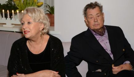 Любовницу и жену Караченцова столкнули лбами на Первом канале