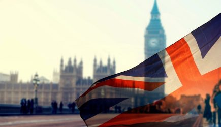 Британия закроет границы для россиян из-за Скрипалей