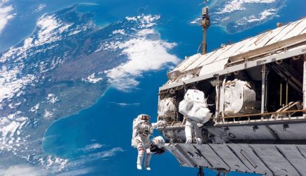 Подробности загадочной истории с продырявленным кораблем «Союз»