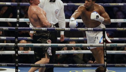 Джошуа жестко нокаутировал Поветкина