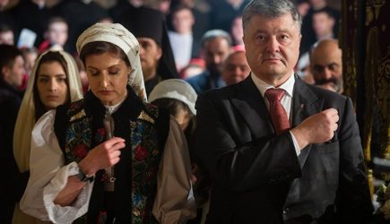 Вот и всё, добился своего: Порошенко расколол церковь на Украине