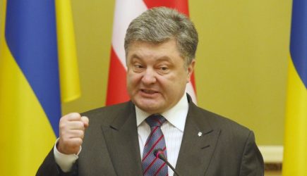 Хлебнувший Порошенко угрожает России украинской авиацией