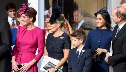 Кейт Миддлтон в церкви развратно приласкала принца Уильяма