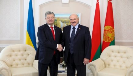 Коварный Лукашенко плетет интриги с Порошенко за спиной Путина