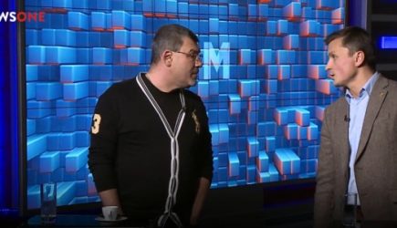 &laquo;Ты ляжешь&raquo;: украинские депутаты скандалят в прямом эфире ТВ из-за фашизма