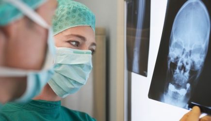 У строителя нашли опухоль размером с голову