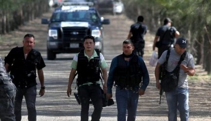 Американским военным дали указание открывать огонь на поражение по мигрантам на границе с Мексикой &mdash; СМИ