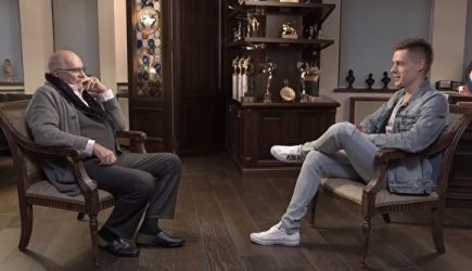 Песков прокомментировал слова Михалкова о том, что Путин &laquo;не все знает&raquo;