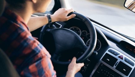 В случае кризиса граждане России лишатся личных авто — эксперты