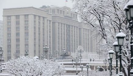 В Госдуме готовы передать Порошенко смирительную рубашку после слов о «войне» 