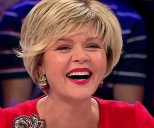 Думаете, красивая? Будете в шоке, увидев ее без макияжа…