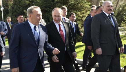 Россияне назвали Казахстан и Белоруссию самыми успешными странами СНГ