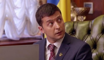 В Киеве силовики пошли на штурм офиса Зеленского