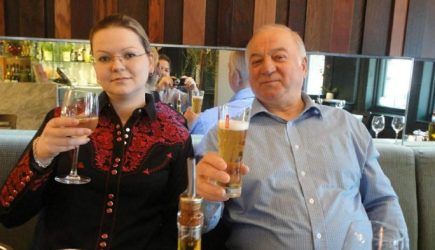 Мать пропавшего Скрипаля в панике просит помощи у полиции