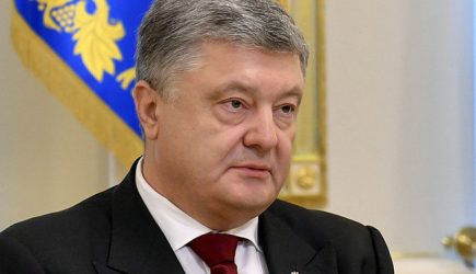 Порошенко рассказал, как «сжег рейтинг на пути Украины к спасению»