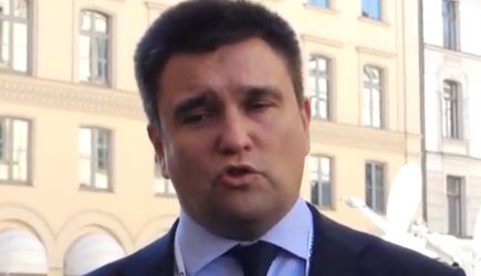 Глава МИД Украины предложил Европе &laquo;остановить&raquo; Россию