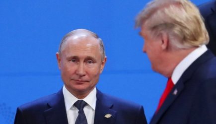 &laquo;Я&nbsp;верю Путину&raquo;: Трампа обвинили в&nbsp;предательстве разведки США