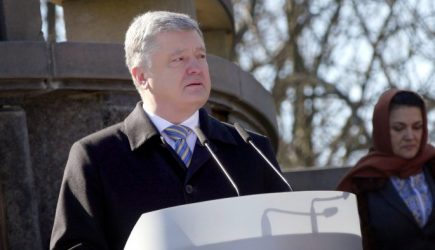 Порошенко жестоко высмеяли за наглую ложь