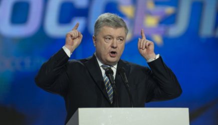 На алкоголике Порошенко поставили крест