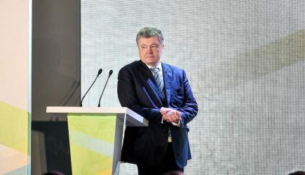 Крах надежды: Порошенко разругался с НАТО