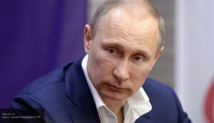 Главную икону для храма ВС РФ приобрели на личные деньги Путина &mdash; Песков