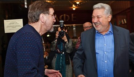 Гусман ответил своему другу Ярмольнику на критику КВН