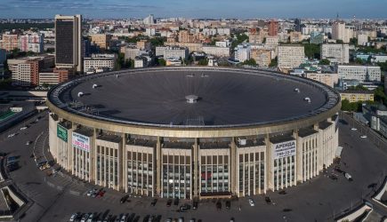 В Москве горит спорткомплекс «Олимпийский»