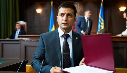 Зеленский растоптал алкоголика Порошенко