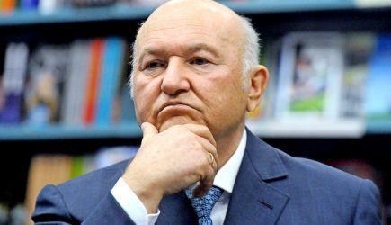 Лужков: Ельцин по пьяни платил Украине гигантские суммы