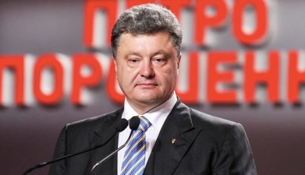 Порошенко согласился с предложением Зеленского сдать анализы на алкоголь и наркотики