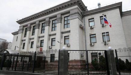 У&nbsp;здания посольства России в&nbsp;Киеве произошел взрыв