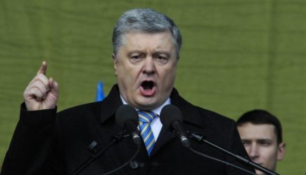 Порошенко заявил о намерениях победить во втором туре