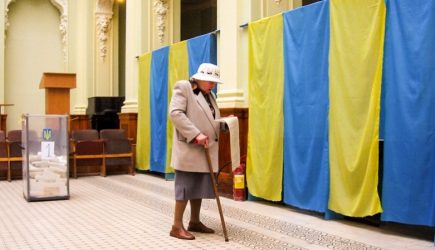 МВД Украины заявило об избирательных участках с &laquo;аномальным&raquo; голосованием