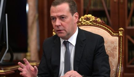 У Медведева больше, чем у Путина &mdash; премьер-министр и президент раскрыли доходы