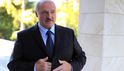 Лукашенко рассказал, как перестать &laquo;ходить с протянутой рукой&raquo; за нефтью