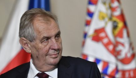 Президент Чехии дал Зеленскому совет о Донбассе