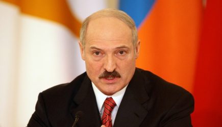 Лукашенко резко поменял планы после нападок на Путина