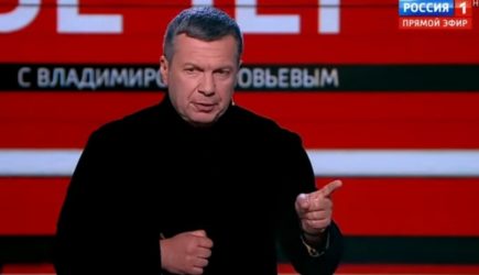 Соловьев согласился встретиться с угрожавшим «дать леща» уральским активистом