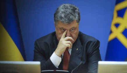 Порошенко срочно вывозит вещи