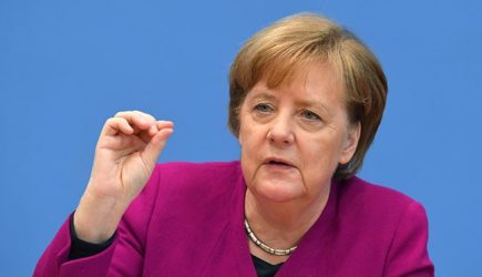 Стало известно, о чем Меркель поговорила с Зеленским