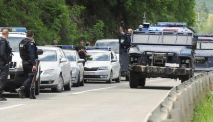 Власти Косова захотели снять неприкосновенность с задержанного россиянина