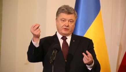 Отправленный за решетку Порошенко попросил пощады у Зеленского