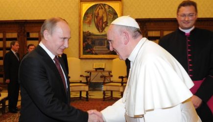 Папа Римский Франциск примет Путина в Ватикане 4 июля